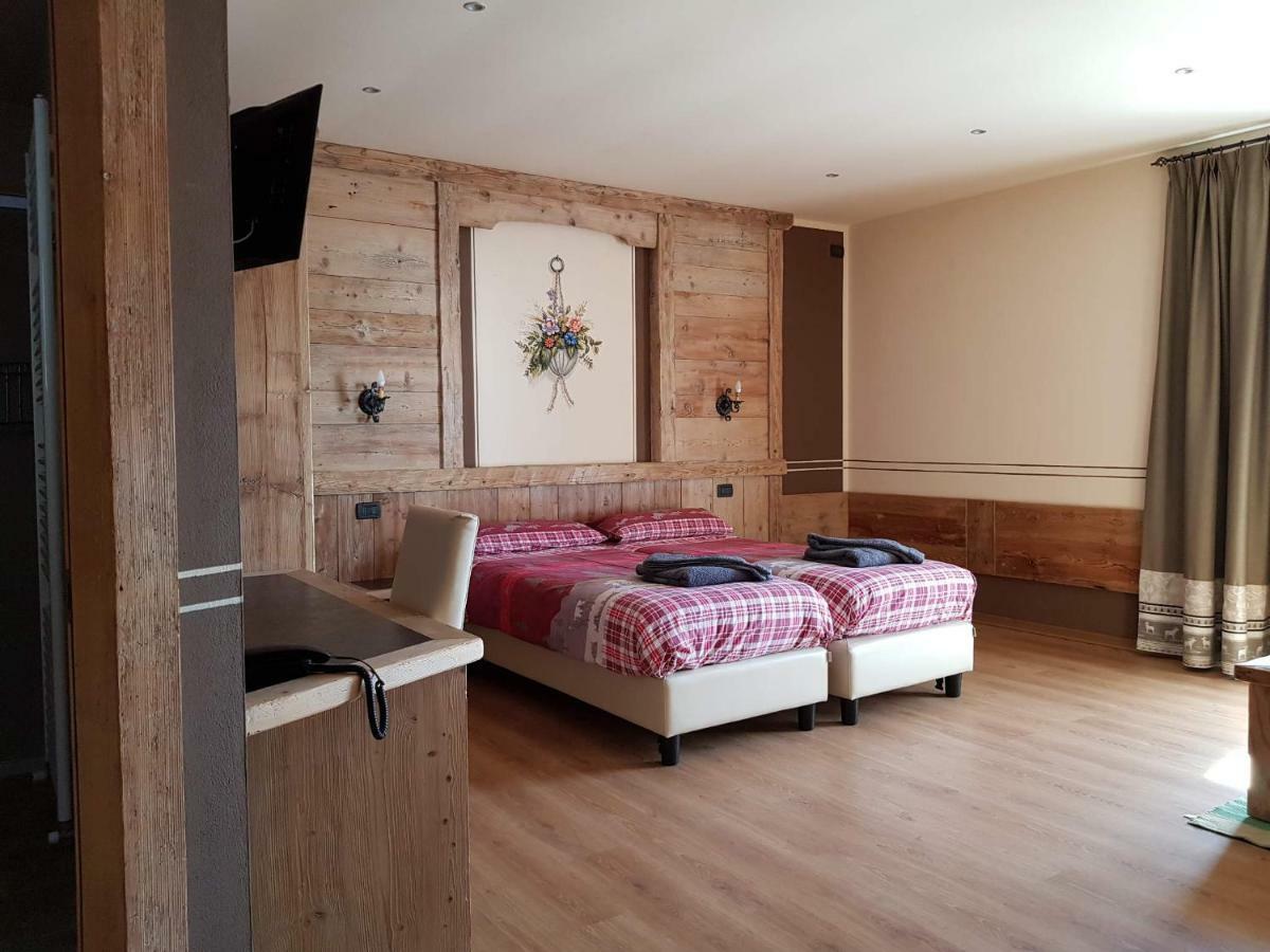 La Grolla Rooms & Apartments Livigno Ngoại thất bức ảnh